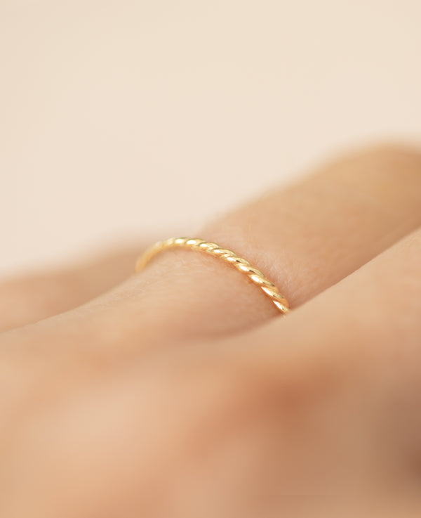 *SAMPLE SALE* 9K Solid Gold Twist Stacking Ring