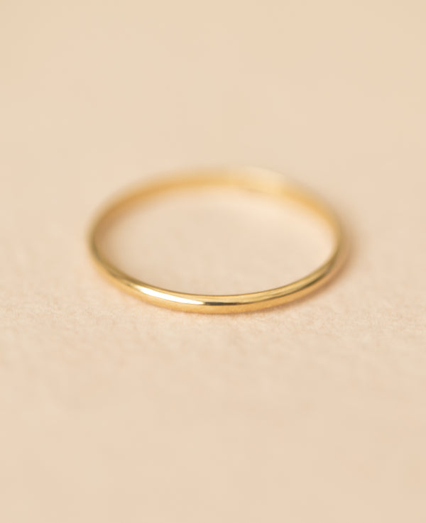 *SAMPLE SALE* 9K Solid Gold Thin Plain Stacking Ring