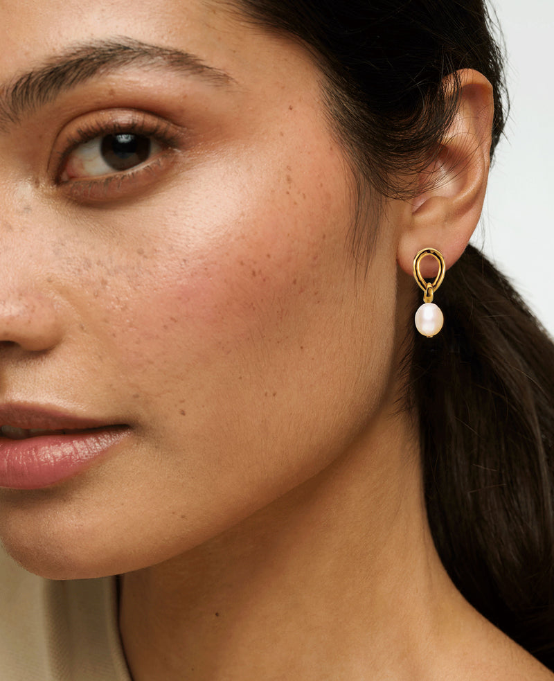 (PRE-ORDER) Calypso Pearl Droplet Earrings Gold