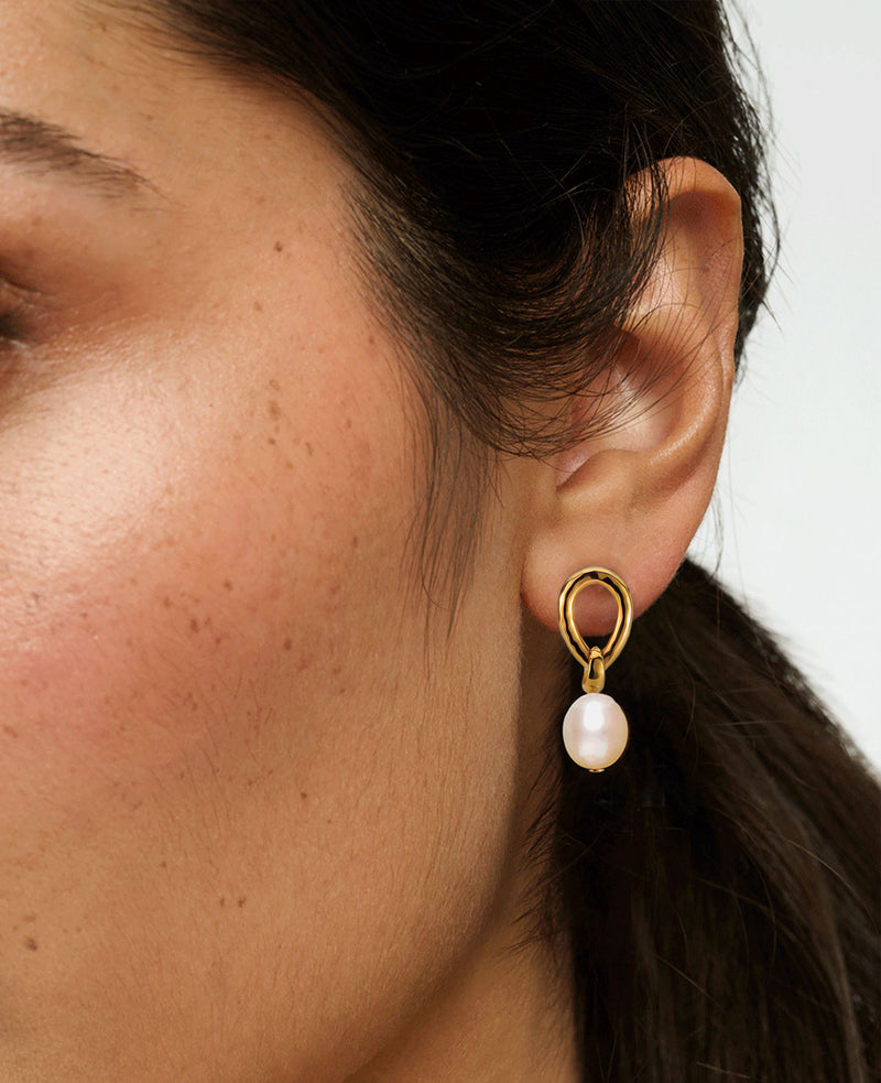 (PRE-ORDER) Calypso Pearl Droplet Earrings Gold