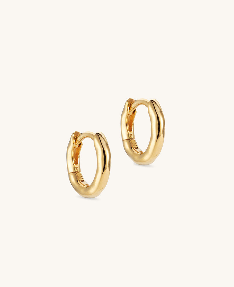 (PRE-ORDER) Small Hammered Huggie Hoops Gold