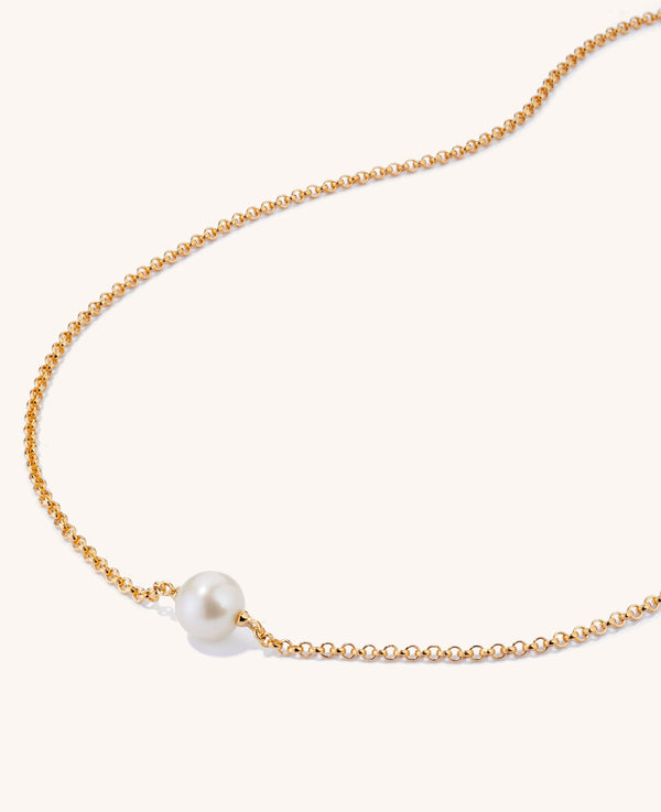 (PRE ORDER) Floating Single Round Pearl Necklace Gold
