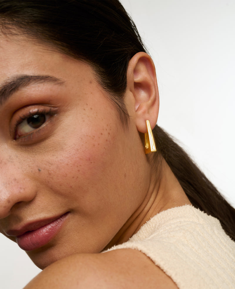 Alia Hoops