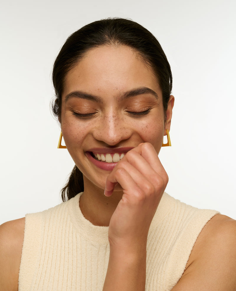 Alia Hoops