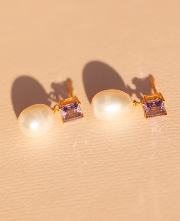 Amethyst & Pearl Earrings Gold