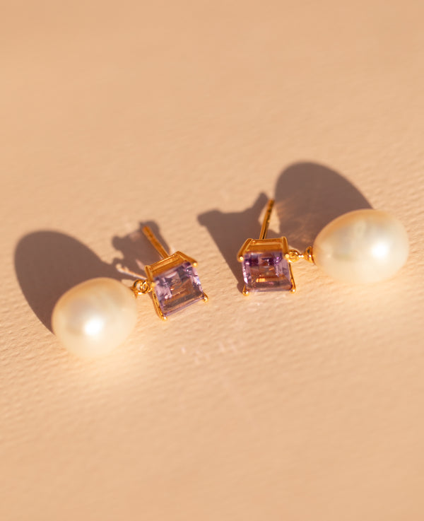 Amethyst & Pearl Earrings Gold