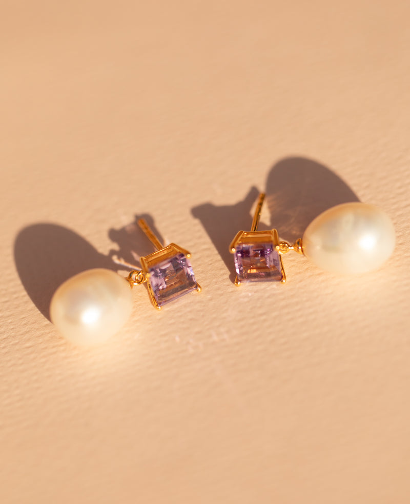 Amethyst & Pearl Earrings Gold