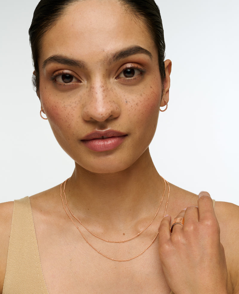 Medium Twist Hoops