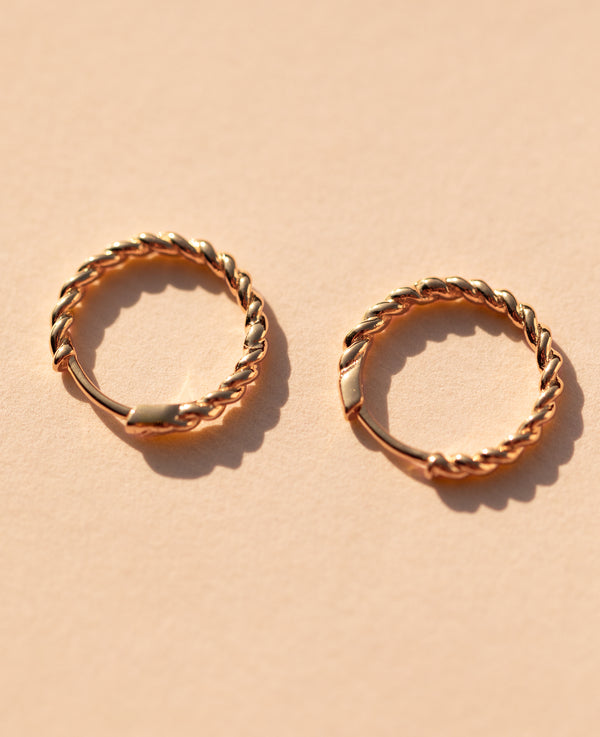 Medium Twist Hoops Rose Gold